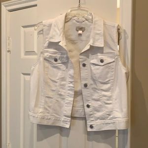 White denim vest